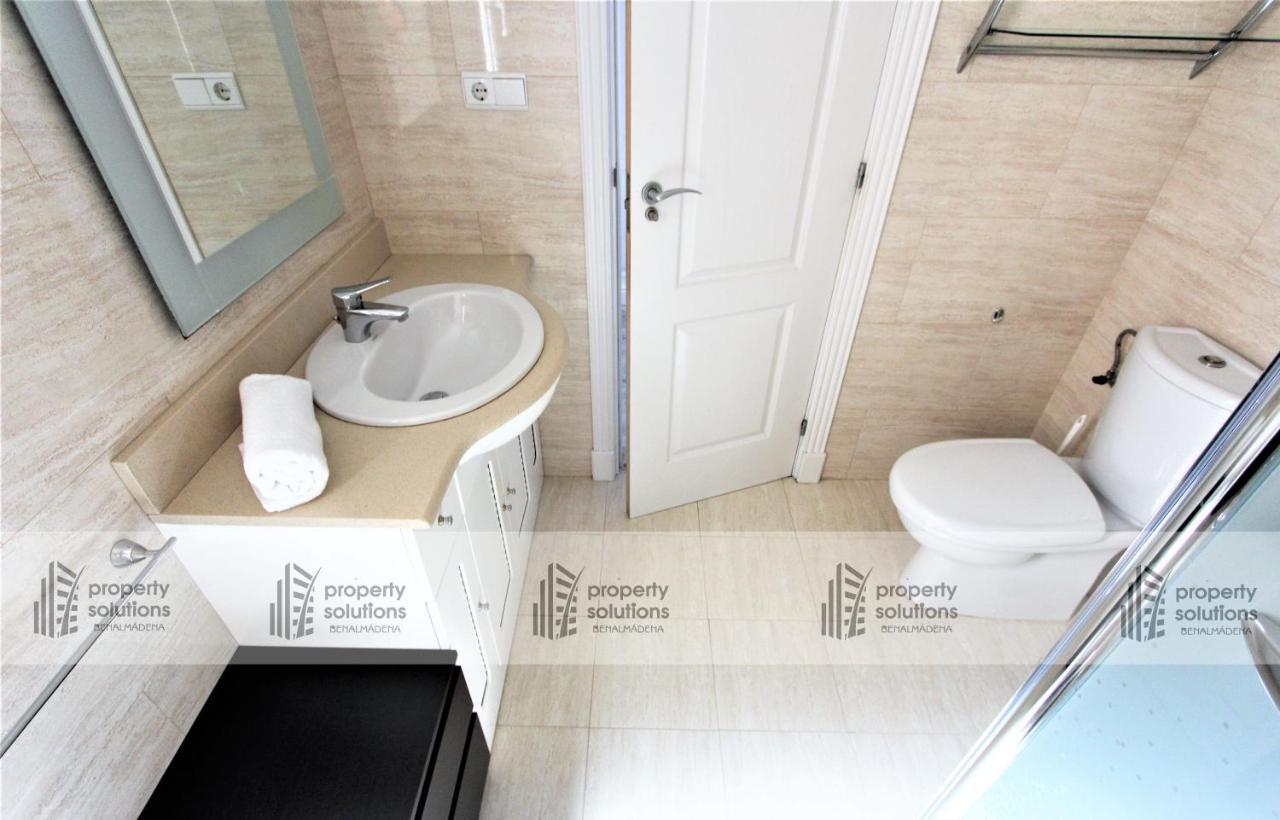 Playa 1º Linea Playa- Apartamento Duplex En Pleno Corazon De La Carihuela توريمولينوس المظهر الخارجي الصورة